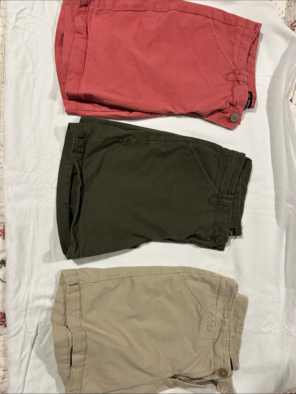 Lee Women’s Casual Shorts Bundle – Coral/Olive/Khaki – Size 10